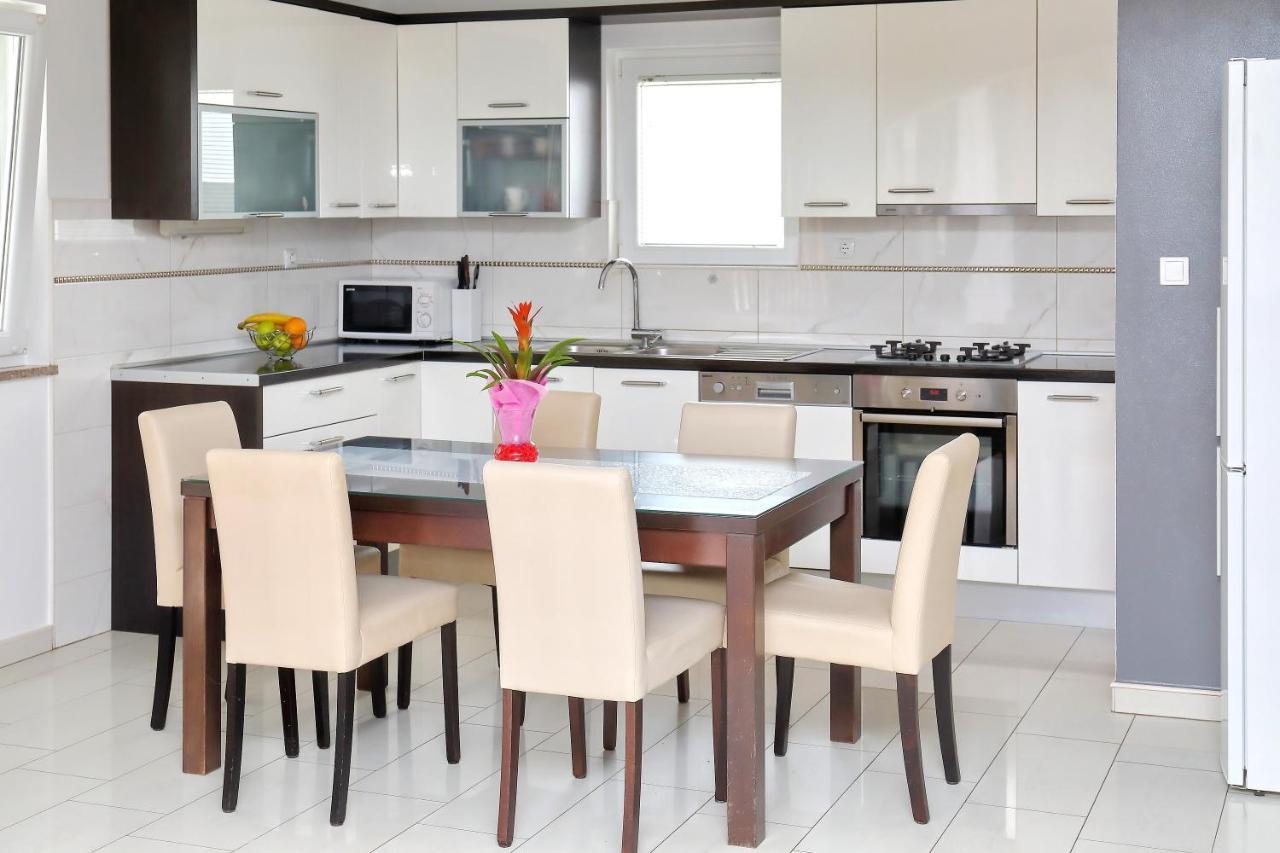 Apartments With A Parking Space Bibinje, Zadar - 14436 ภายนอก รูปภาพ
